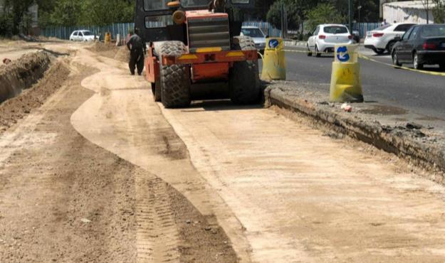 پخش بیش از ۱۴ هزار تن آسفالت در بزرگراه های شمال شرق تهران