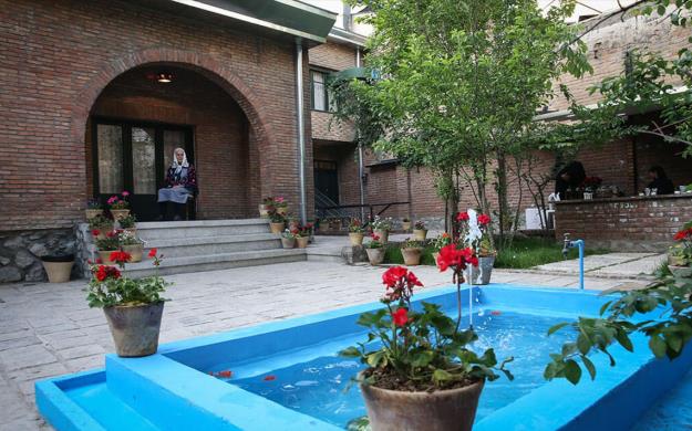 بازدید ۱۰۰۰ گردشگر از خانه موزه سیمین و جلال