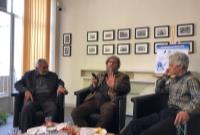 نخستین جلسه از سلسله نشست های تخصصی میراث اهل قلم در خانه موزه اخوان ثالث برگزار شد