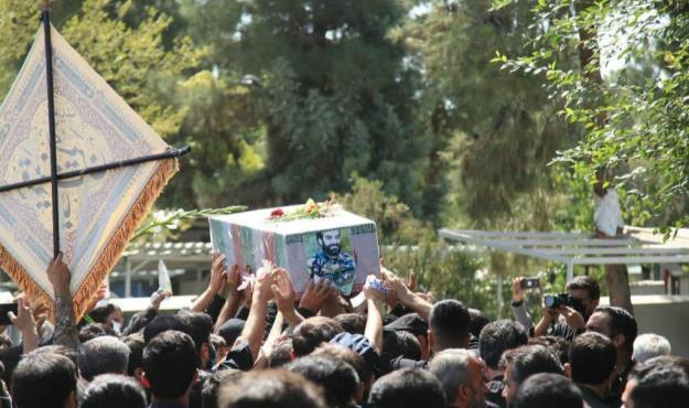 پیکر شهید مدافع حرم «مرتضی کریمی» در خاک آرام گرفت