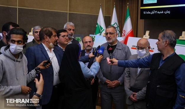 استقرار ۵۰ دستگاه لرزه‌نگار در عمق زمین/ ایمن‌سازی چندبعدی ساختمان‌های بالای ۶ طبقه در برنامه است