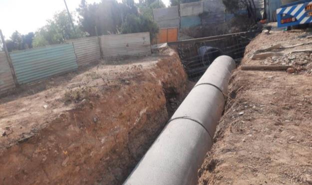 رفع انسداد کانال جمع آوری آب های سطحی تقاطع بزرگراه شهید تندگویان