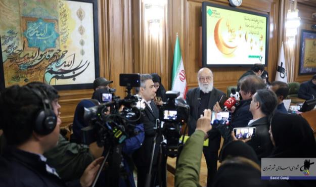 ساماندهی دستفروشان با ایجاد بازارچه انجام نمی شود/ مصلی برای برگزاری نمایشگاه بهاره پیش بینی نشده است