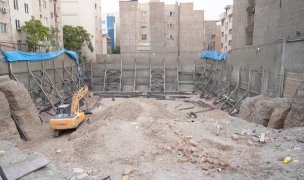 آغاز عملیات احداث دومین پارکینگ طبقاتی با ظرفیت پارک ۵۰۰ خودرو در منطقه ۸