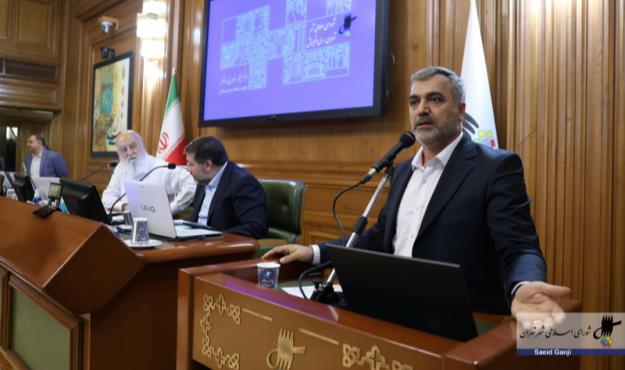جابجایی درختان منطقه ۱۴ با طی مسیر قانونی و مجوز کمیسیون ماده ۷ انجام شده است