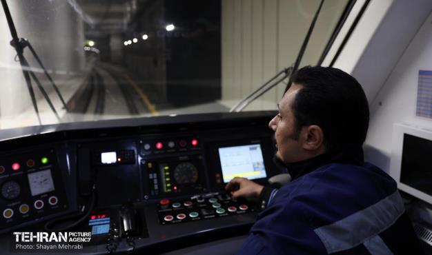 توسعه خطوط هفتگانه شبکه متروی تهران با ساخت ۳۵ کیلومتر مسیر و ۲۲ ایستگاه جدید