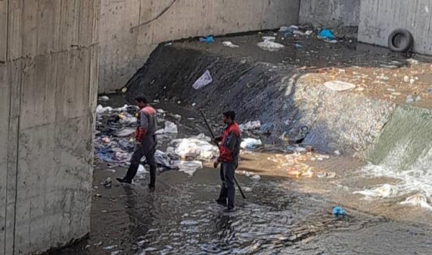 لایروبی مسیل باختر به طول ۳۱۵۰ متر در منطقه هشت انجام شد