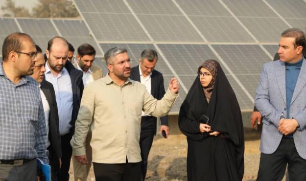 پنلهای نیروگاه خورشیدی سرخهحصار بهینهسازی و توسعه می یابد