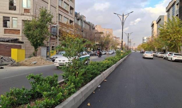 توسعه ۴۵۰۰ مترمربع رفیوژ سبز در خیابان‌های مدنی و شهید ثانی منطقه۸