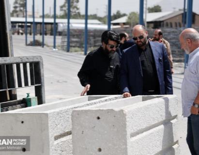 فلاورباکس‌های تولیدشده از مصالح بازیافتی وارد مبلمان شهری تهران شد