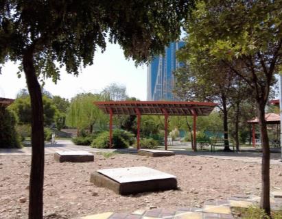 بهرهگیری از ظرفیت قنات مهدیآباد در عملیات آبرسانی فضای سبز منطقه ۸