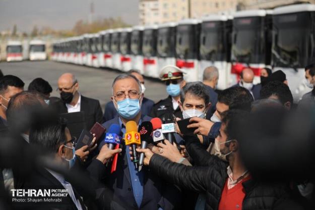 برای رسیدن به رکورد ۵۵۰۰ دستگاه اتوبوس در تهران تلاش می‌کنیم