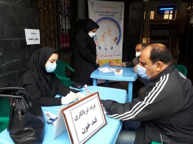 برنامه های سلامت محور منطقه ۴ در هفته دیابت/برپایی میز سلامت در مساجد و بوستان های شمال شرق تهران
