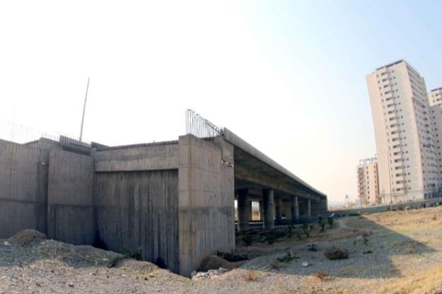 تقاطع های نیمه تمام بزرگراه شهید همدانی در آینده نزدیک تکمیل خواهند شد